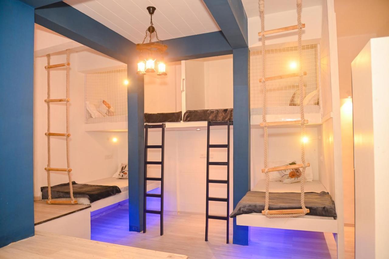 The Voyage - Cafe Hostel Cowork 浦那 外观 照片