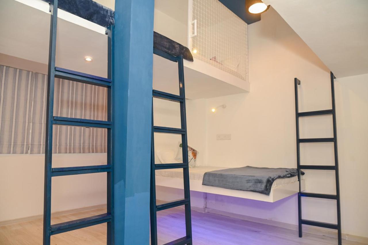 The Voyage - Cafe Hostel Cowork 浦那 外观 照片
