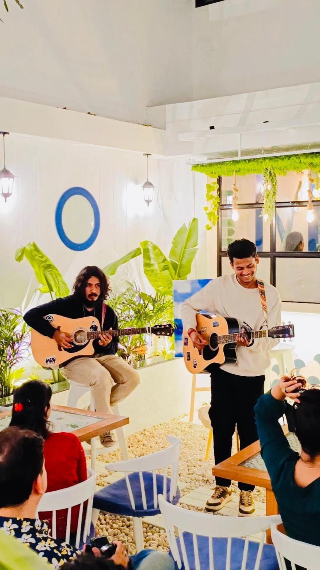 The Voyage - Cafe Hostel Cowork 浦那 外观 照片