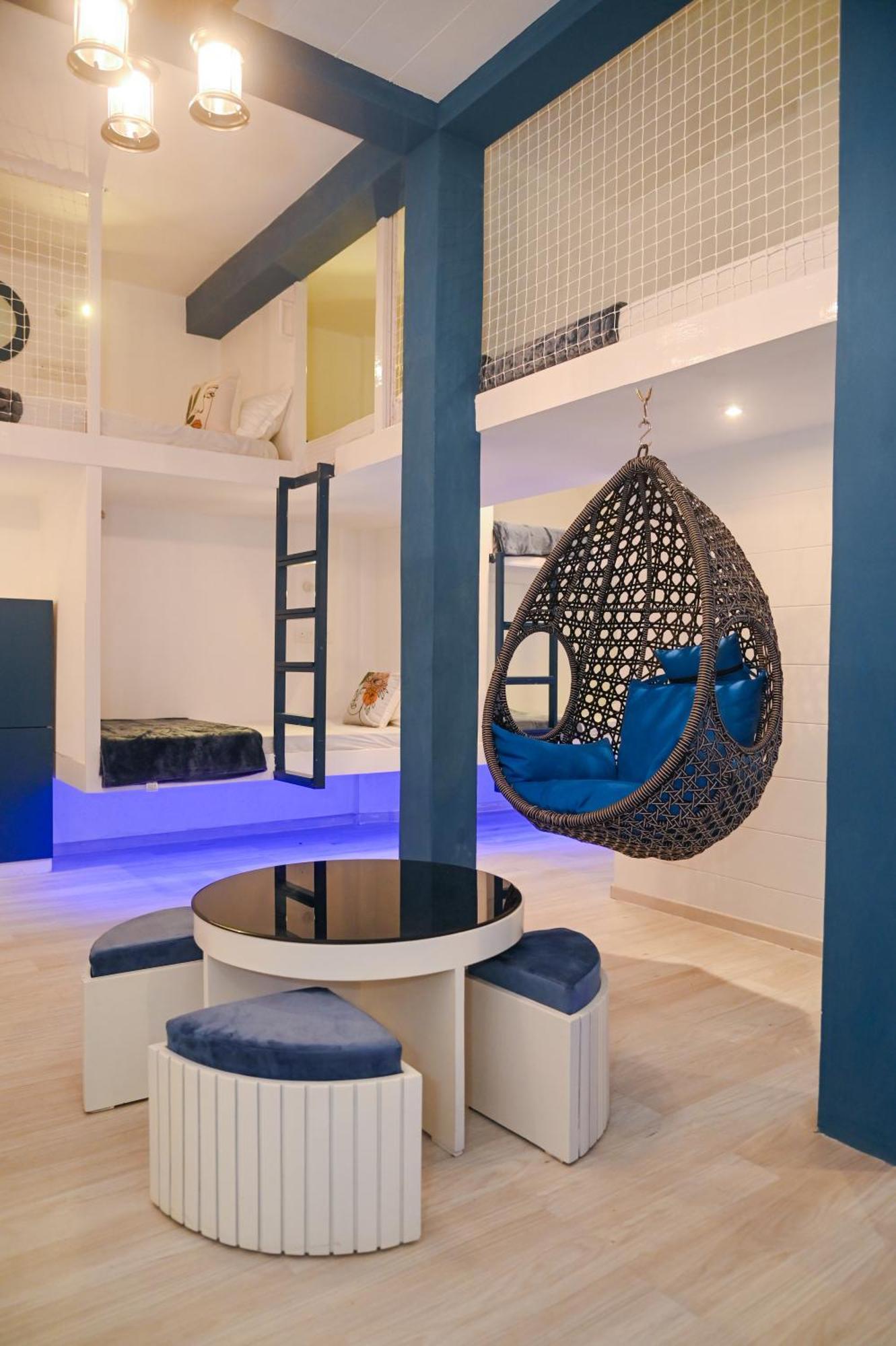 The Voyage - Cafe Hostel Cowork 浦那 外观 照片