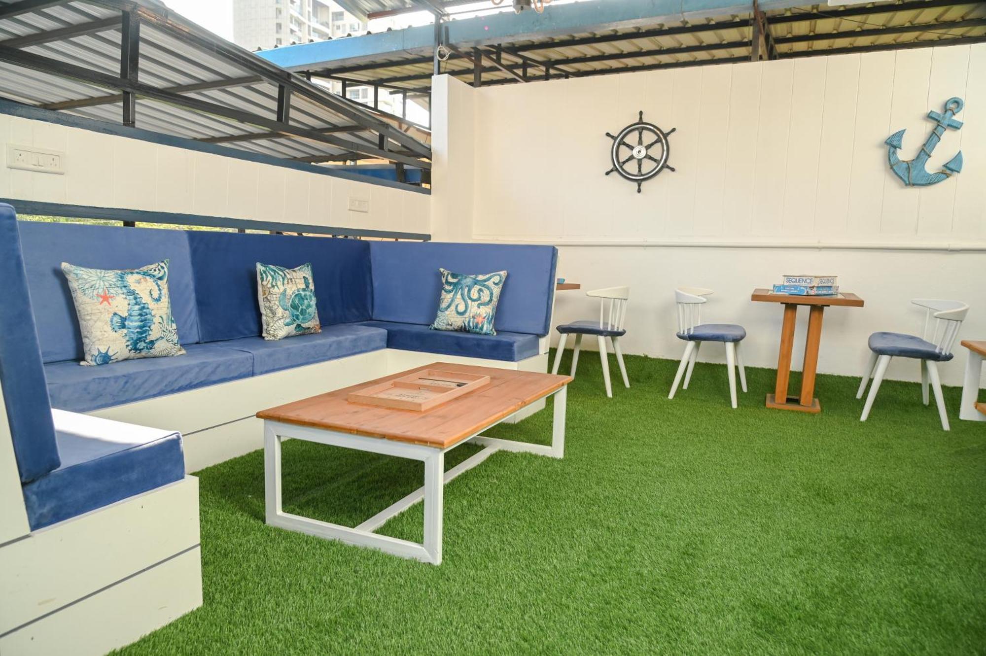 The Voyage - Cafe Hostel Cowork 浦那 外观 照片